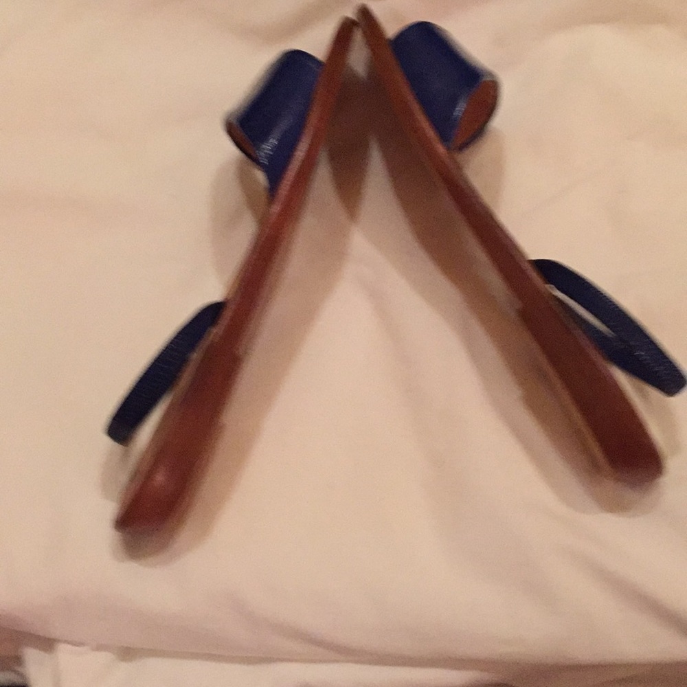 Shoes - Picture 4 of 6